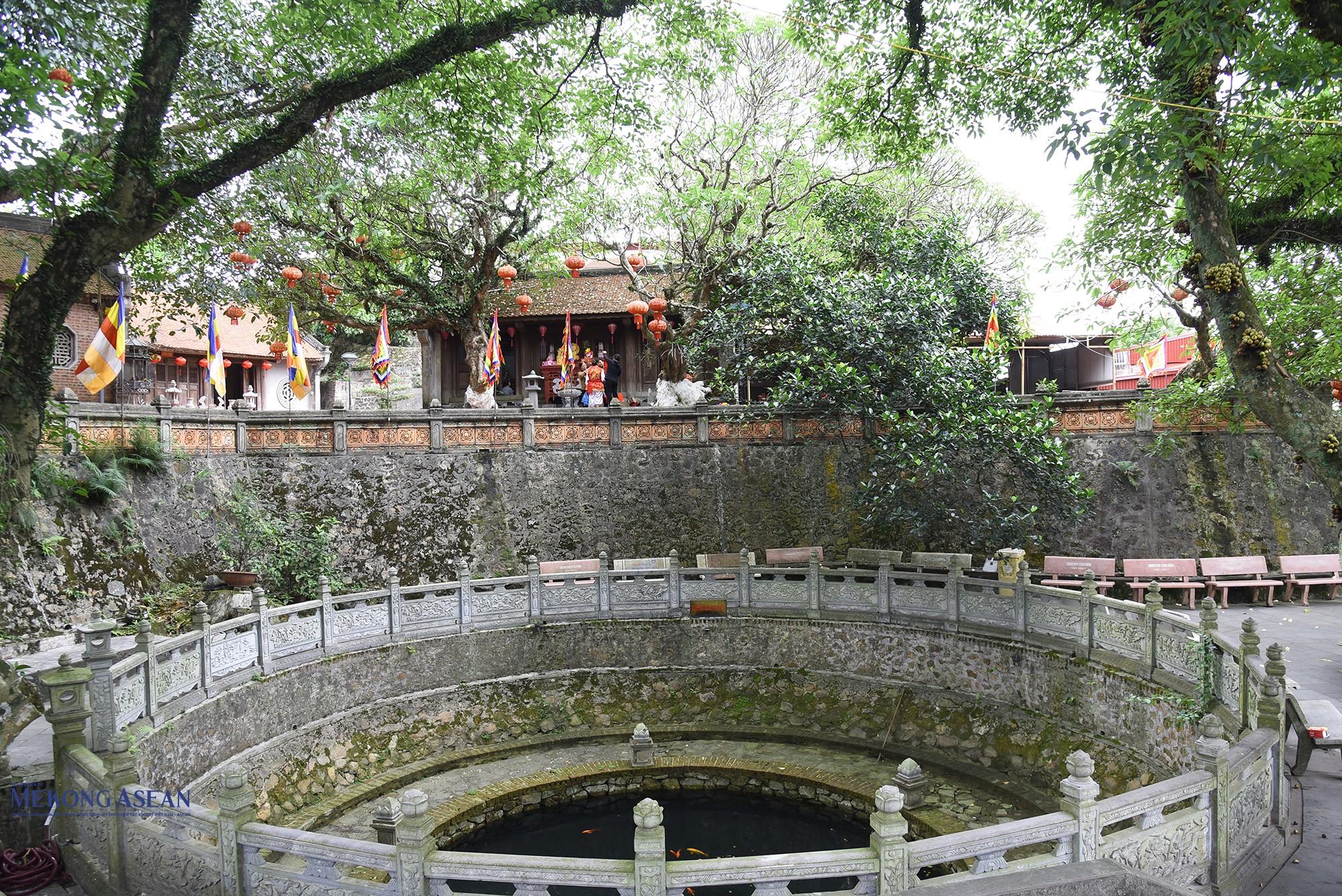 Đặc sắc di tích thờ An Sinh vương và tượng đài Trần Hưng Đạo trên núi ...