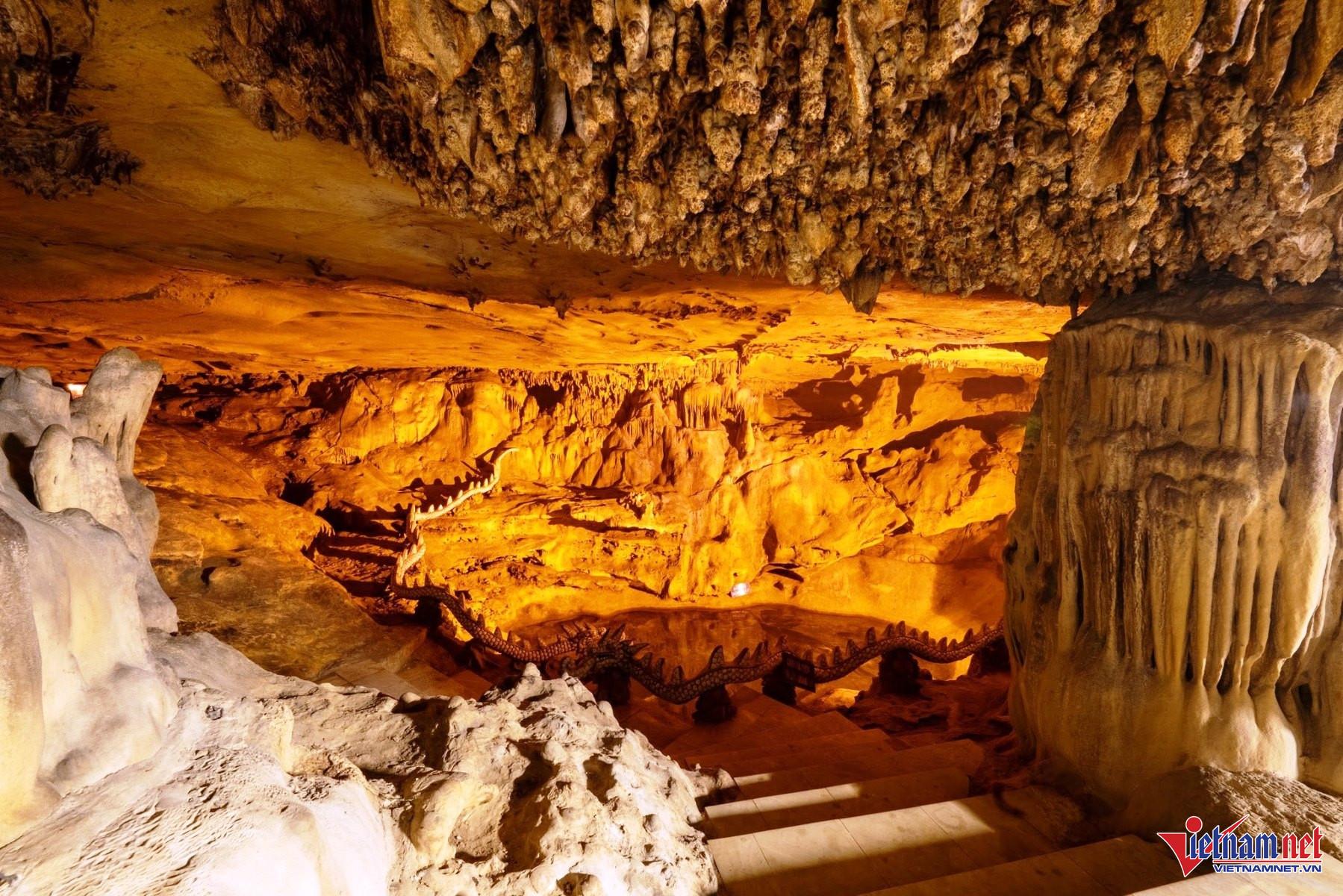 Người xưa gọi ao tiên là "nhãn long ẩn sơn" (mắt rồng ẩn trong núi) và là nơi tụ phúc, lĩnh hội sinh khí của đất trời. 
