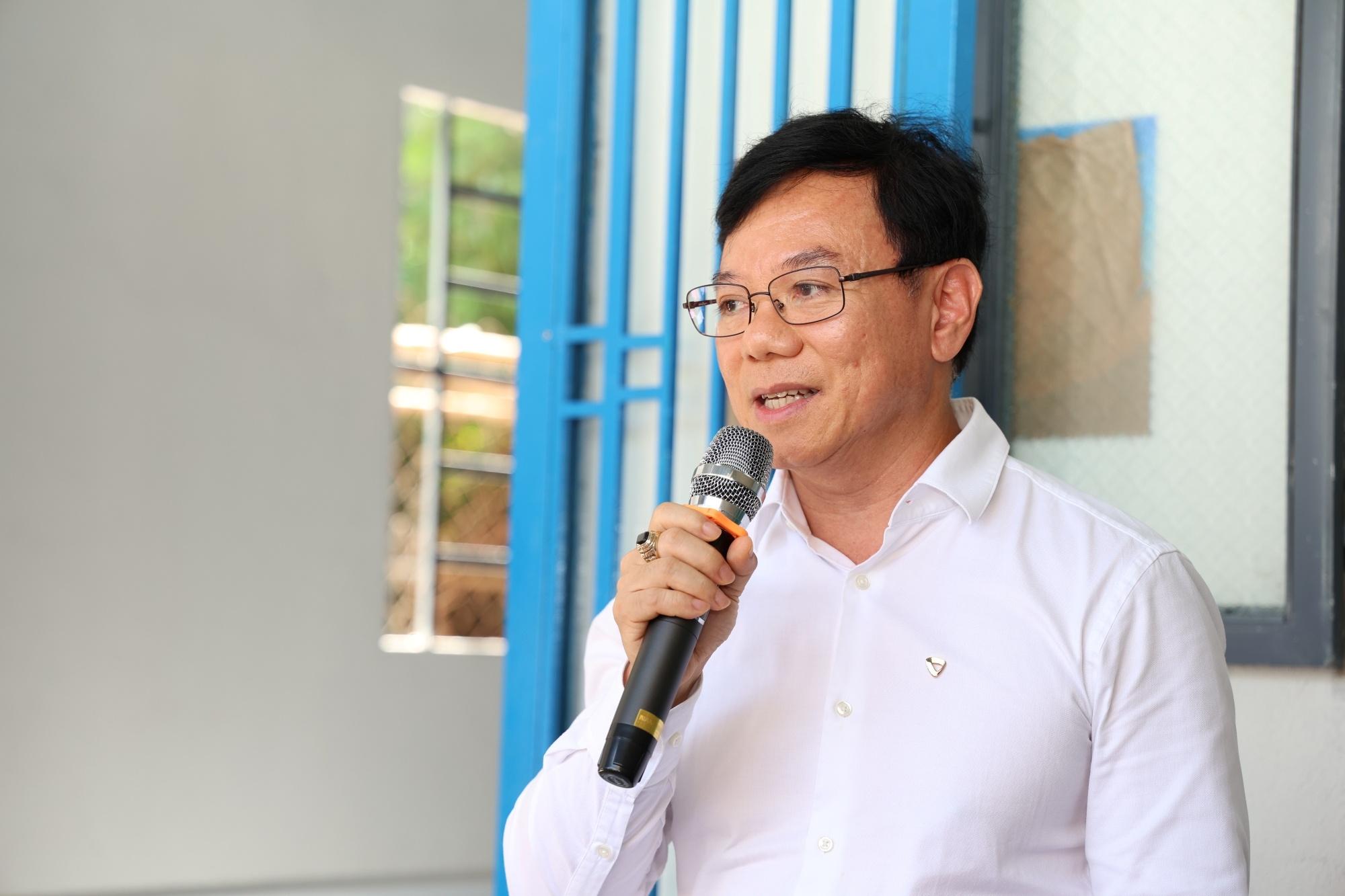 Ông Đặng Hoài Đức, Phó tổng giám đốc Vietcombank, phát biểu tại lễ khánh thành.