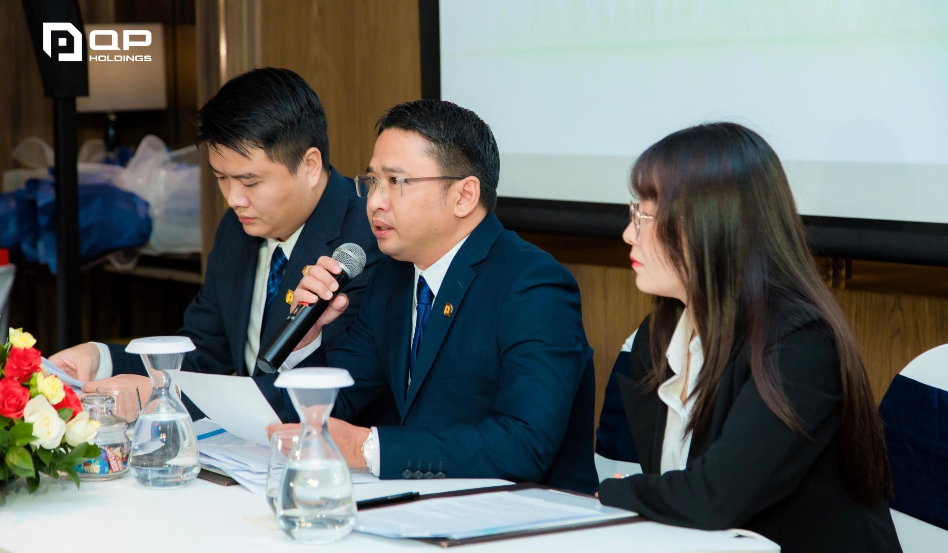  Đại diện QP Holdings phát biểu tại đại hội cổ đông thường niên năm 2026. 