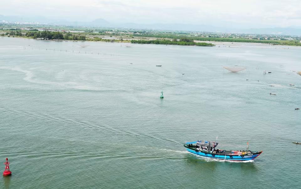 Nhịp sống bình yên nơi cửa biển Thuận An, phía phá Tam Giang, thành phố Huế. (Ảnh: Nguyên Lý/TTXVN)