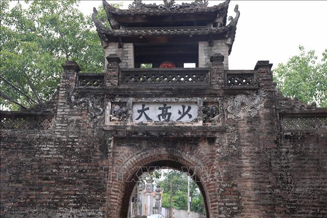 Cổng làng Ước Lễ (xã Dân Hòa, Hà Nội).