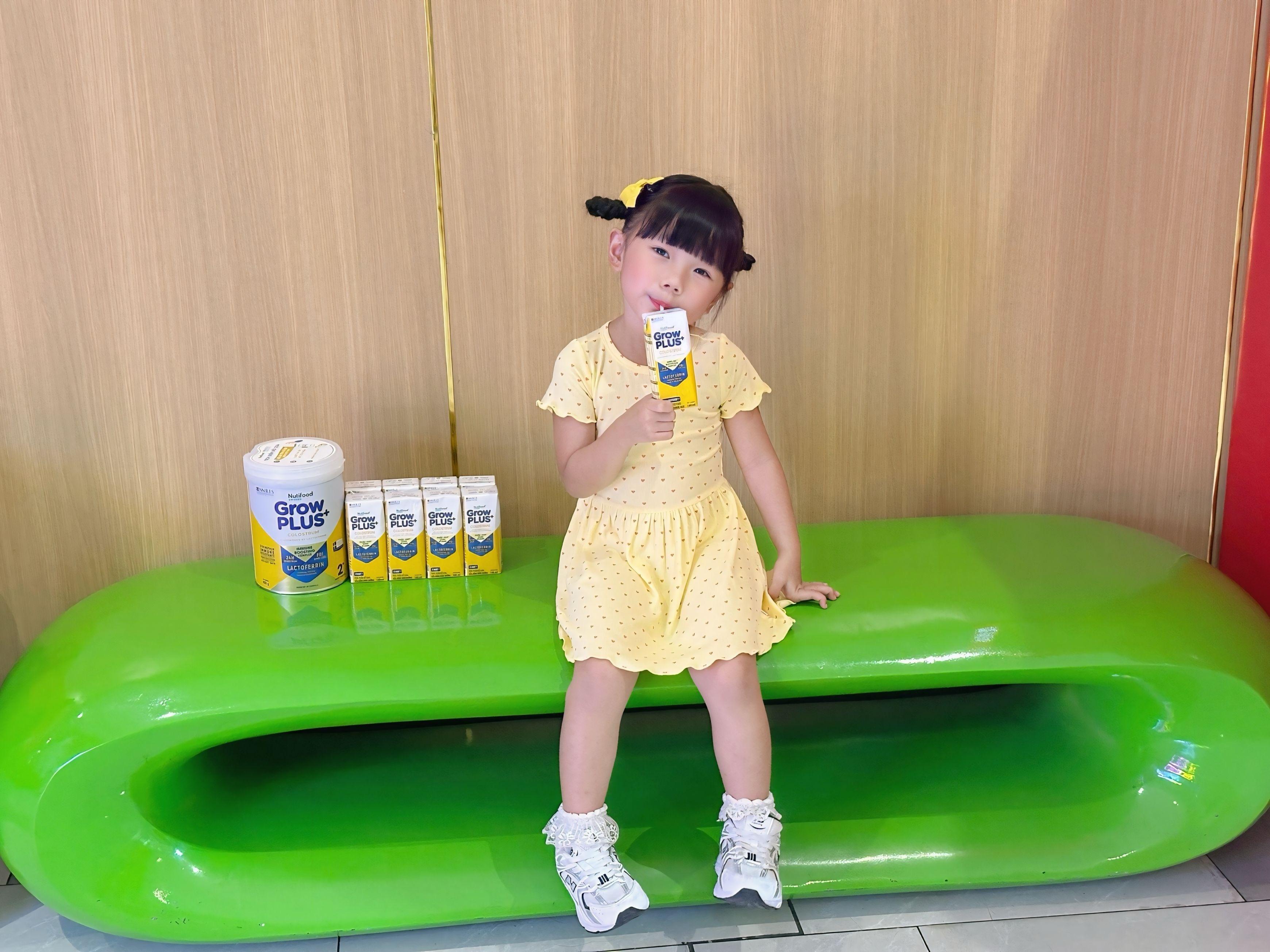  Nutifood GrowPLUS+ Colostrum Lactoferrin là sản phẩm đáng cân nhắc dành cho trẻ trong giai đoạn giao mùa. 