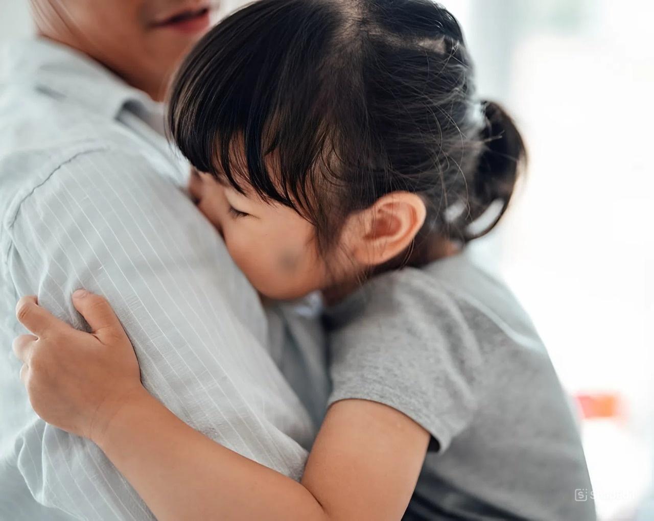 Sự thay đổi trong thói quen ăn uống, giấc ngủ và vận động cho thấy cơ thể bé vẫn cần thêm thời gian phục hồi sau mỗi đợt bệnh.