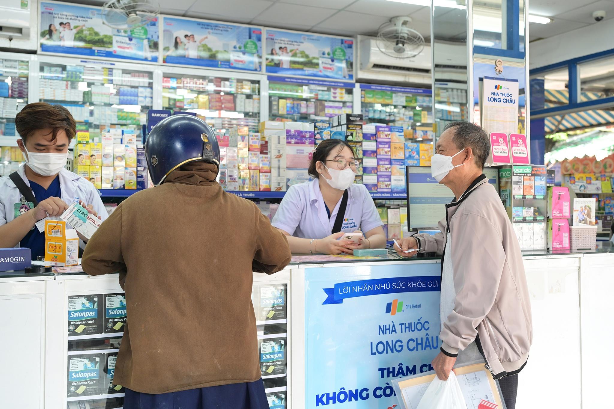 Long Châu hợp lực hãng dược phẩm Mỹ, mở đường đưa thuốc điều trị Covid-19 mới về Việt Nam. Ảnh: Hoàng Khánh.