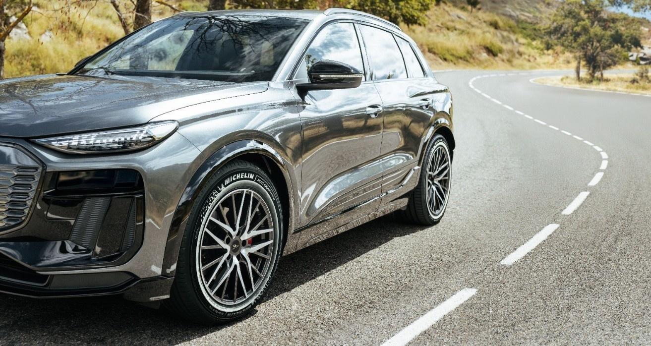  Michelin giới thiệu hai dòng lốp mới Primacy 5 Energy và Pilot Sport 5 Energy tại Việt Nam. 