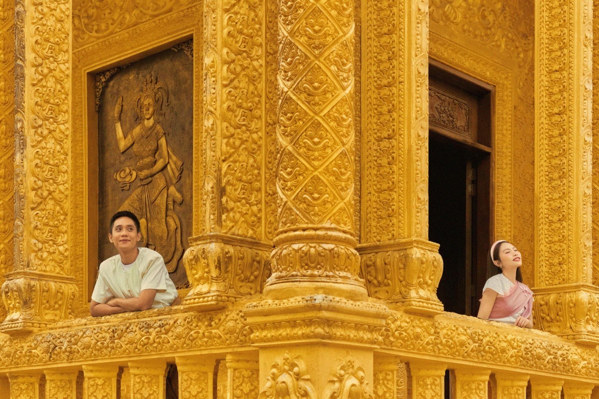  Sau khi xuất hiện trong MV Thiên đường với người thương vừa ra mắt của Phương Mỹ Chi, chùa Vàm Ray ở xã Hàm Giang, Vĩnh Long (Trà Vinh cũ) bất ngờ được giới trẻ tìm kiếm và đổ xô đến chụp ảnh với trang phục truyền thống Khmer. Trong MV, ngôi chùa hiện lên mãn nhãn với những góc máy rộng và phân cảnh cận, truyền tải được nét sinh hoạt văn hóa Khmer Nam Bộ đặc trưng. 