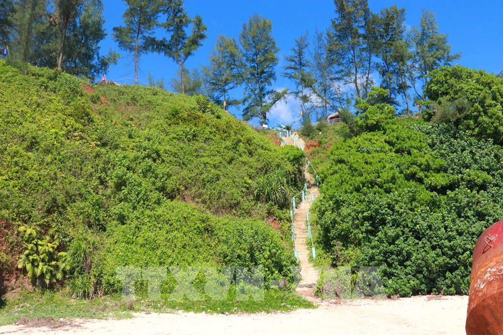 Lối lên Mũi Si. Ảnh: Tường Vi - TTXVN