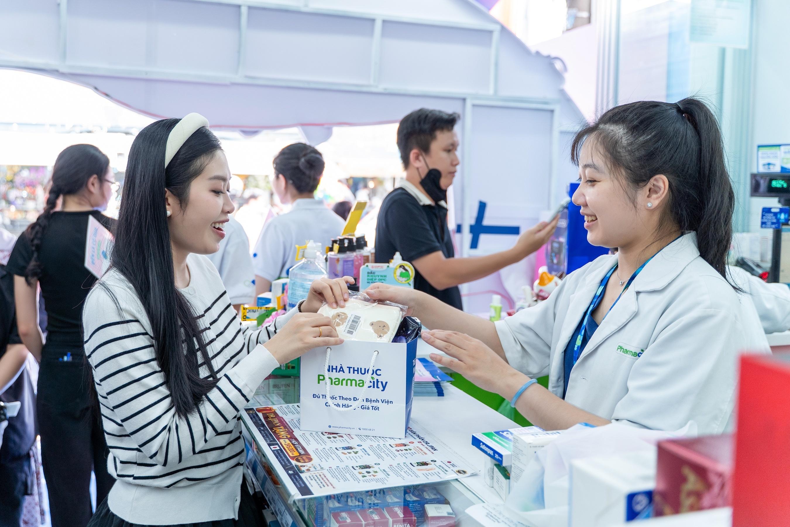  Pharmacity hướng đến trở thành người đồng hành với các gia đình trong hành trình chăm sóc sức khỏe.