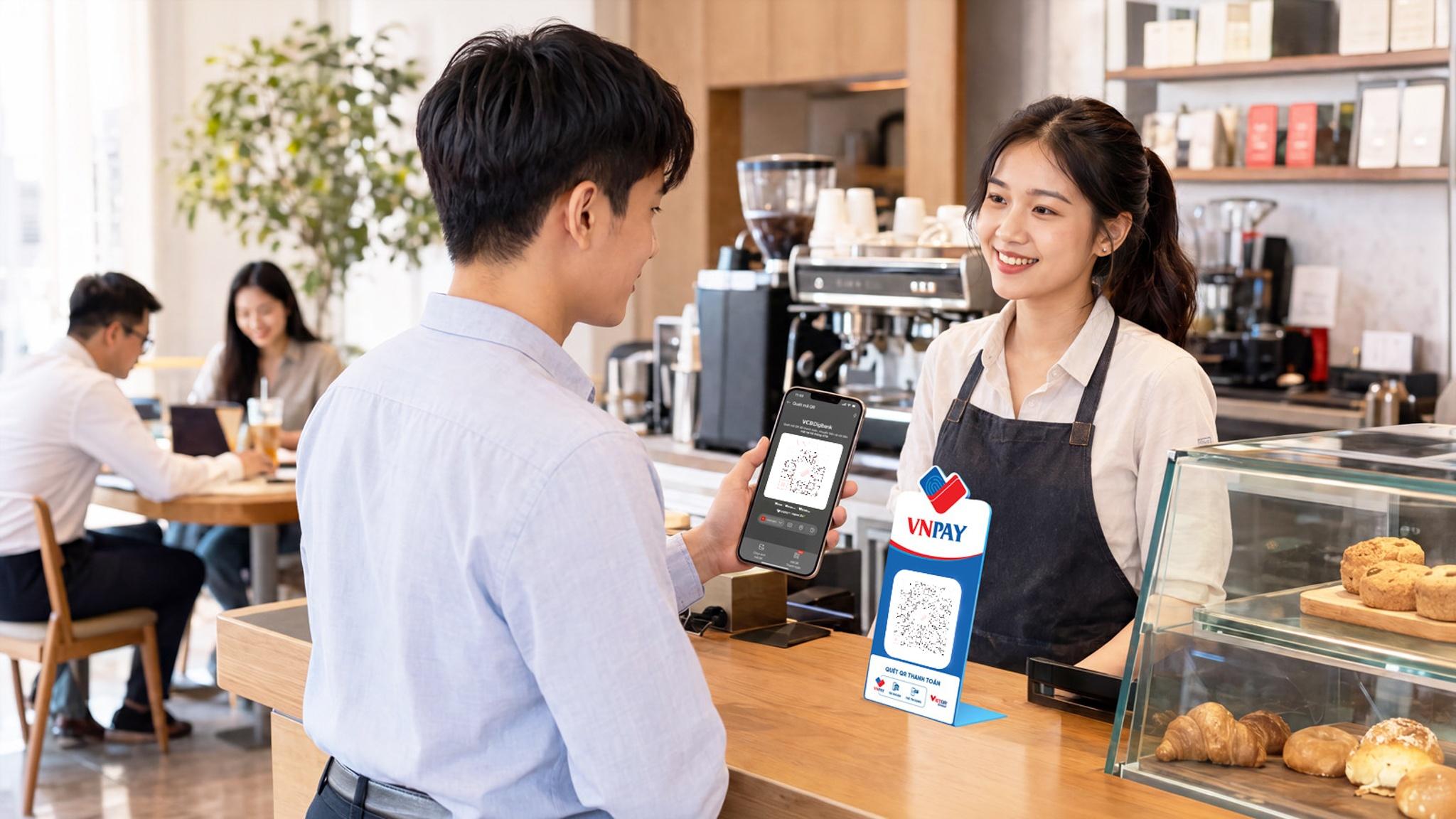 Tiền thẻ tín dụng phục vụ người dùng trong các giao dịch thường nhật, thay vì chỉ là những khoản chi lớn như trước đây.