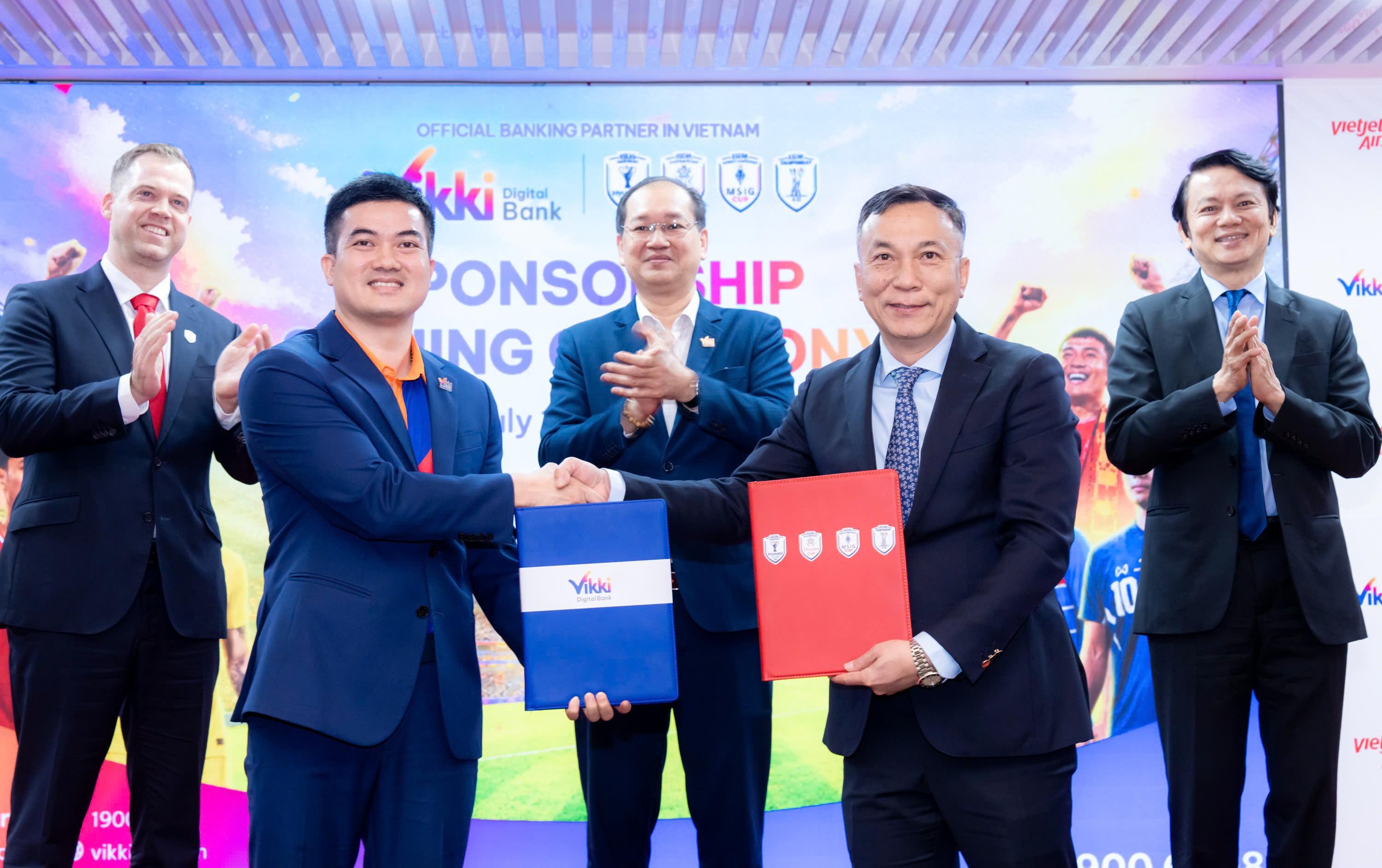  Vikki Digital Bank trở thành ngân hàng chính thức tại Việt Nam của ASEAN United FC. 