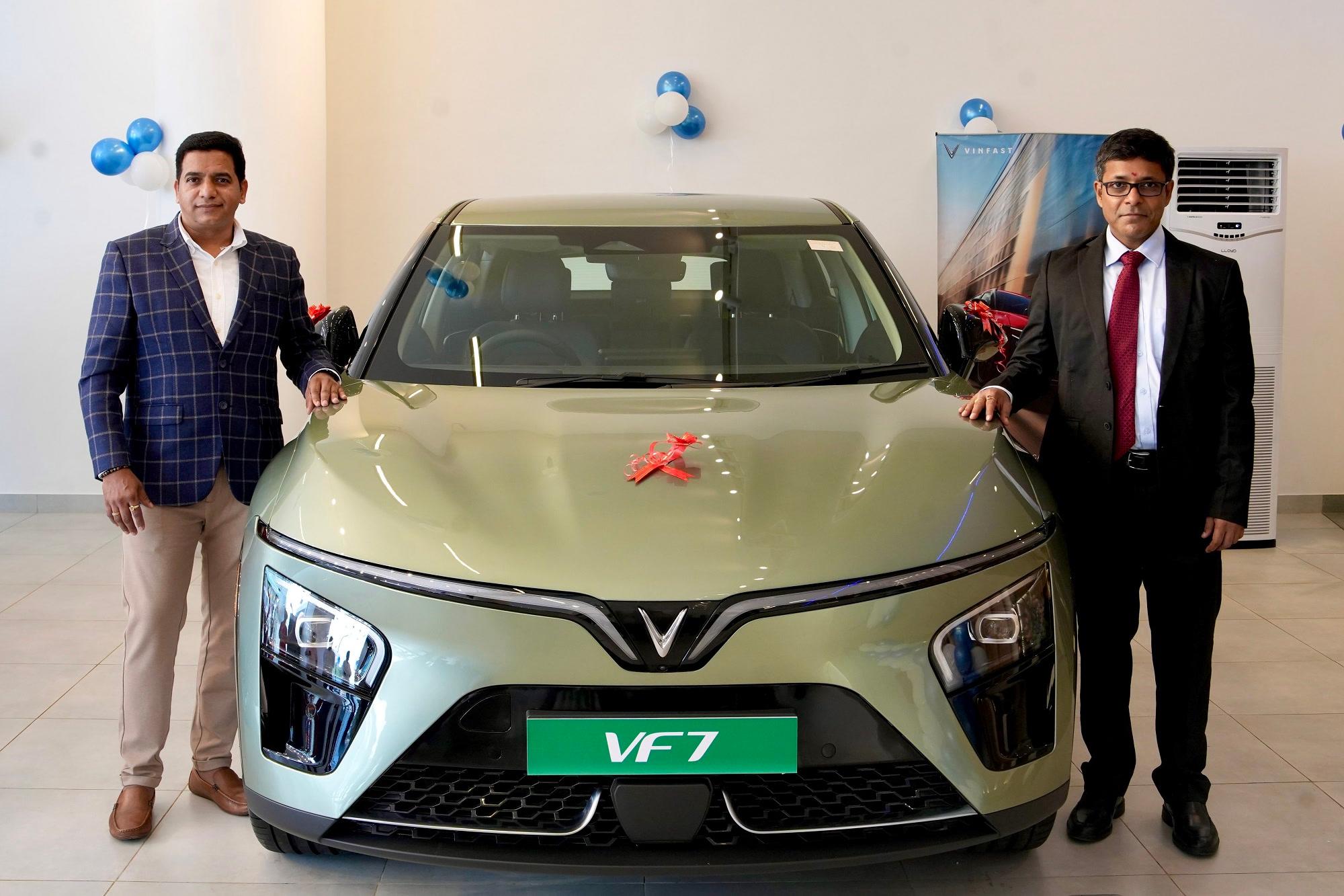  Theo thông tin từ các hãng truyền thông địa phương và Reuters, VinFast đang điều chỉnh lại chiến lược nội địa hóa các dòng sản phẩm tại thị trường Ấn Độ. 