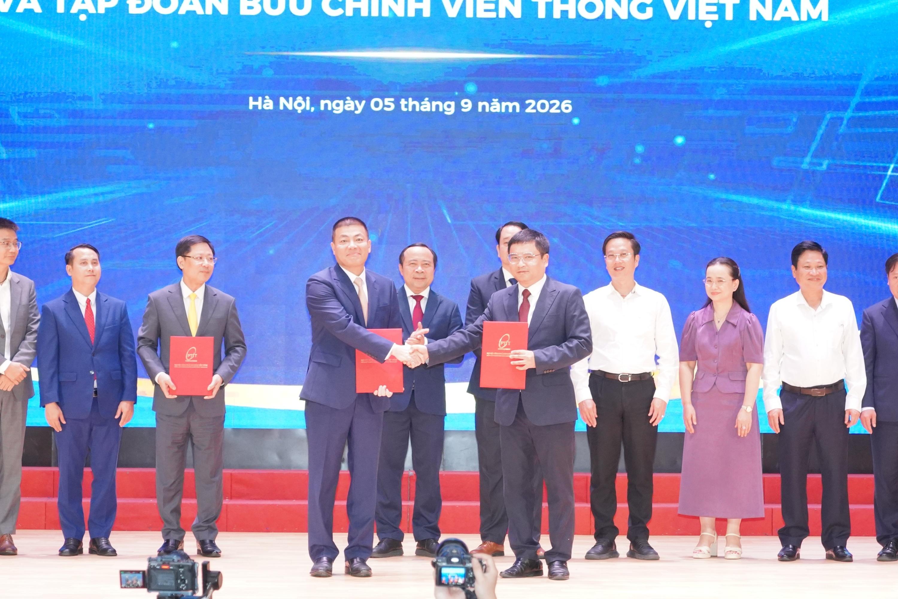 VNPT và PTIT ký biên bản thỏa thuận hợp tác, đẩy mạnh ứng dụng trí tuệ nhân tạo toàn diện vào giáo dục.