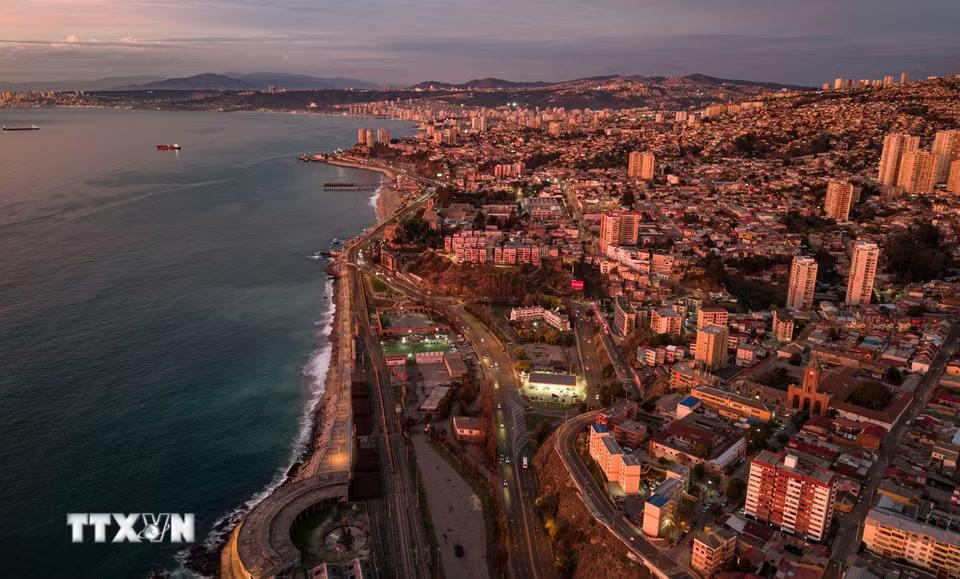 Quang cảnh thành phố Valparaiso, Chile. (Ảnh: THX/TTXVN phát)
