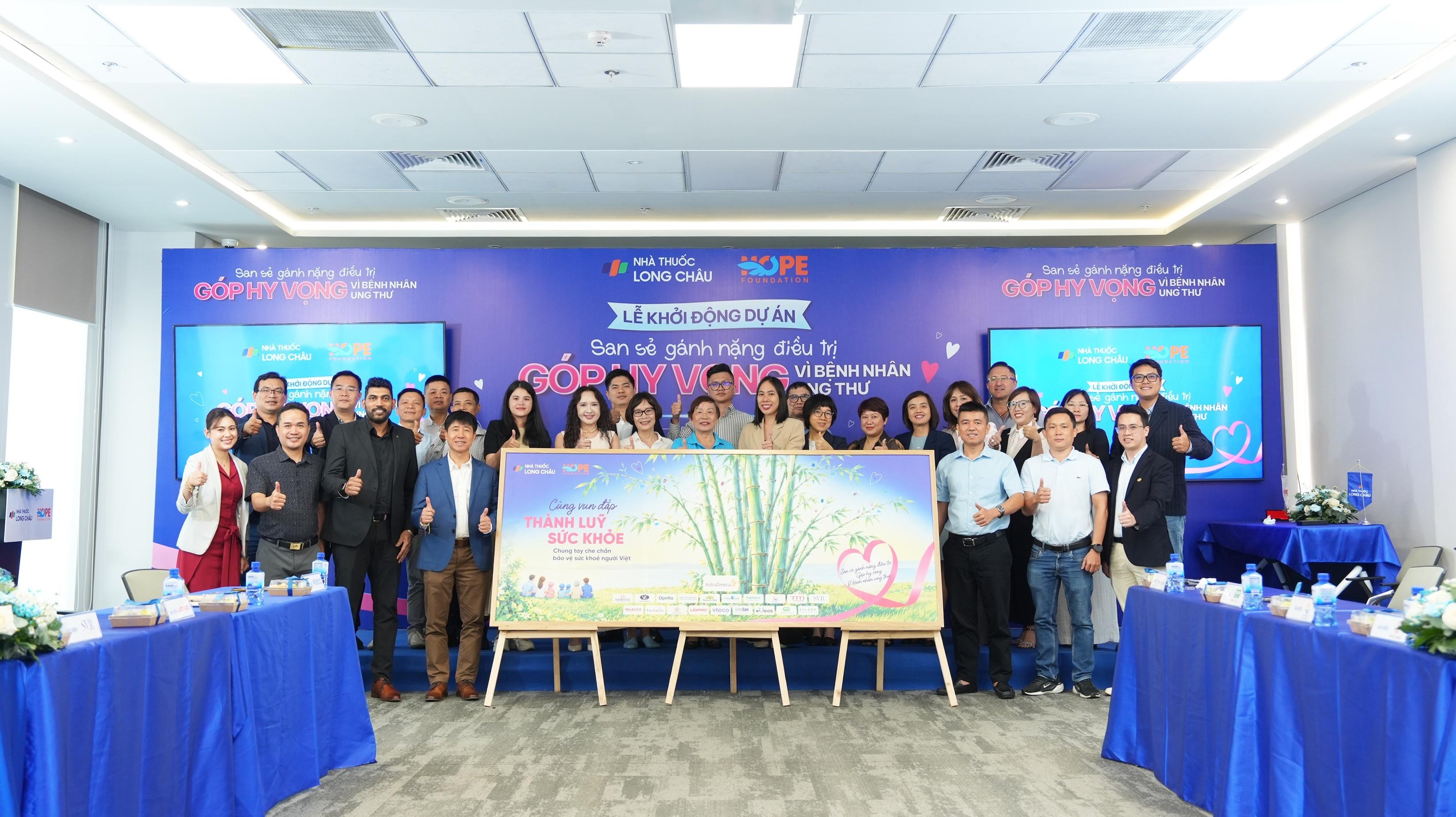  Sự chung tay của các đơn vị và cộng đồng sẽ tạo thêm nguồn lực hỗ trợ bệnh nhân ung thư, tiếp thêm cơ hội để người bệnh được điều trị kịp thời. 