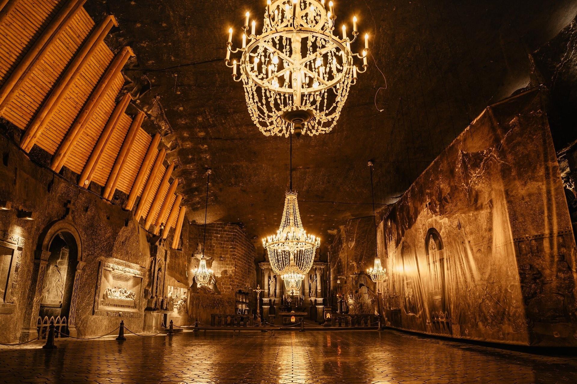 Mỏ muối Wieliczka là một trong những điểm tham quan nổi tiếng bậc nhất Ba Lan. Ảnh: LonelyPlanet