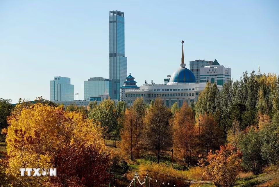 Cảnh đẹp mùa Thu ở Astana, Kazakhstan. (Ảnh: THX/TTXVN phát)
