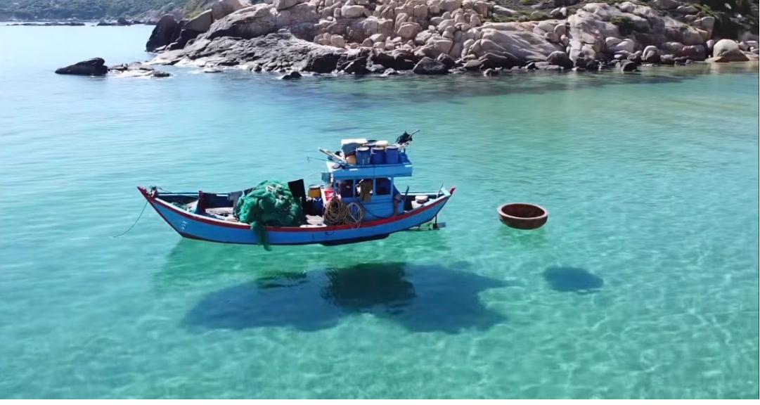 Khung cảnh đẹp như tranh ấy có thật tại Đầm Môn.