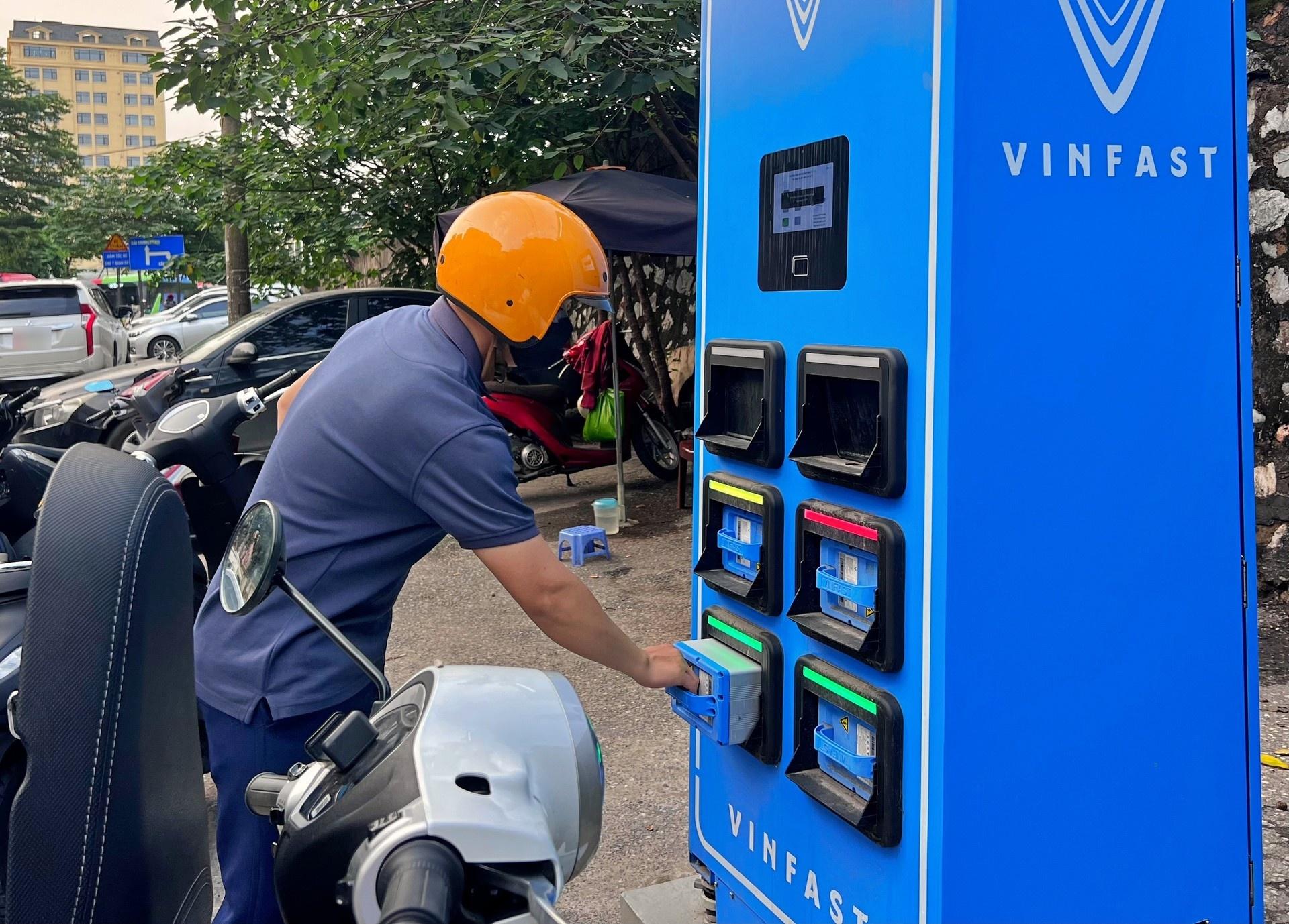  Mạng lưới đổi pin của V-Green đã đạt mốc 80.000 tủ trên toàn quốc. 