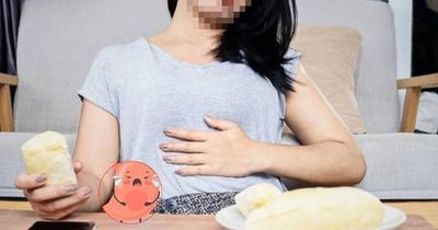 Người phụ nữ suýt chết sau khi ăn sầu riêng theo cách 'không giống ai', bác sĩ cảnh báo thói quen cực nguy hiểm