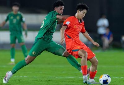Nhờ HLV người Nhật, U-17 Trung Quốc loại chủ nhà