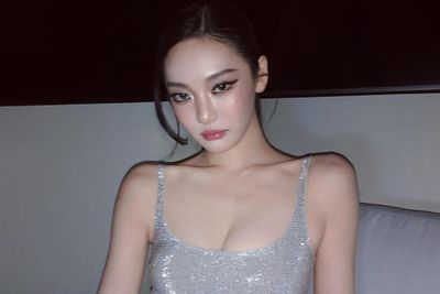 Nữ ca sĩ liên tục bị bình luận khiếm nhã