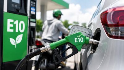 Xăng E10 sắp bán đại trà: Xe nào đổ được, xe nào dễ 'dính' rủi ro?