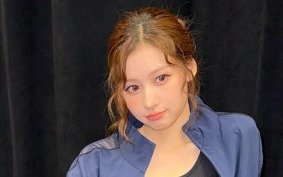 Sana (TWICE) khoe thân hình mảnh mai đầy quyến rũ