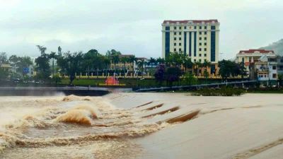 Quảng Ninh: Mưa lớn gây ngập lụt và lũ ở một số địa phương