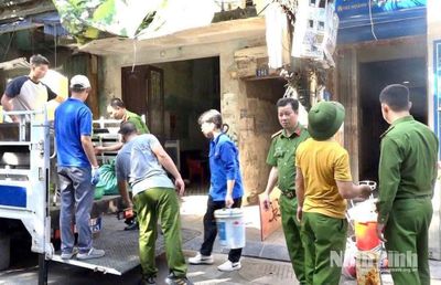 UBND tỉnh phê duyệt Phương án di dời và hỗ trợ các hộ dân đang sinh sống tại nhà số 181 và 207, đường Hoàng Văn Thụ, phường Nam Định