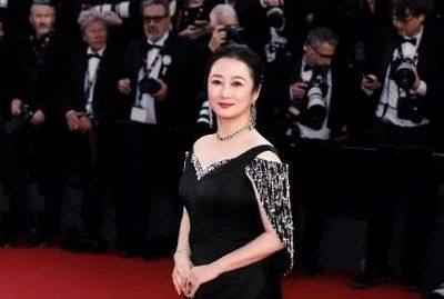 Nàng thơ U50 của điện ảnh Trung Quốc' Triệu Đào làm lu mờ nhiều 'ngôi sao hạng A' tại 'Cannes