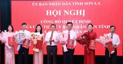 Công bố các quyết định của Chủ tịch UBND tỉnh Sơn La về công tác cán bộ