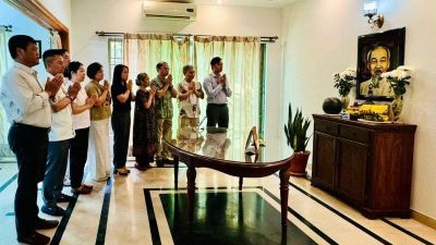 Đại sứ quán Việt Nam tại Pakistan tổ chức trọng thể kỷ niệm 136 năm Ngày sinh Chủ tịch Hồ Chí Minh