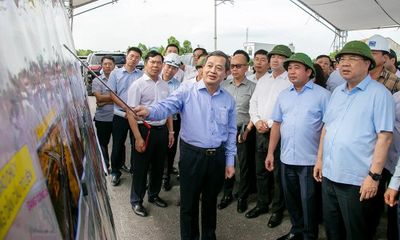 Phó Thủ tướng Thường trực Chính phủ Phạm Gia Túc kiểm tra tiến độ dự án Sân bay Gia Bình