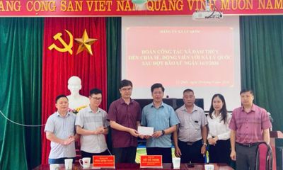 Xã Đàm Thủy hỗ trợ xã Lý Quốc khắc phục hậu quả mưa lũ