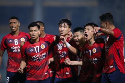 Nhà vô địch chưa từng có trong lịch sử V.League