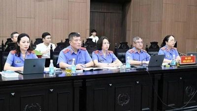 Cựu Bộ trưởng Y tế bị đề nghị mức án 5-6 năm tù giam