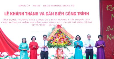 Hà Nội khánh thành, gắn biển trường THCS định hướng chất lượng cao