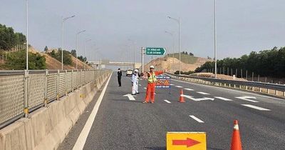 Cao tốc Bùng - Vạn Ninh - Cam Lộ tạm đóng từng đoạn để lắp đặt hệ thống giám sát giao thông