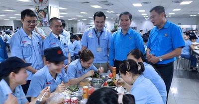 'Bữa cơm Công đoàn' tiếp thêm động lực cho người lao động