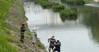 Phát hiện thi thể nam giới nổi trên sông Tô Lịch