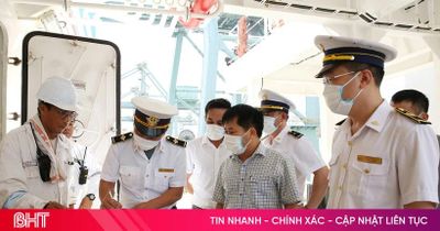 Tăng cường giám sát, ngăn dịch Ebola xâm nhập qua Cảng Vũng Áng