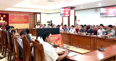 50 cán bộ, công chức, người lao động tham gia huấn luyện nghiệp vụ PCCC và CNCH