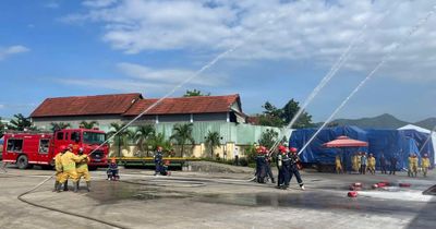 Thực tập phương án chữa cháy, cứu nạn tại Xí nghiệp Thắng Lợi