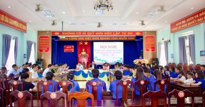 Lãnh đạo phường An Phú đối thoại với đoàn viên thanh niên