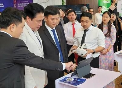 Phát triển công nghệ cao và công nghiệp số: Chọn tính độc bản của Huế - Bài 1: Nền tảng có, nhưng chưa đủ mạnh