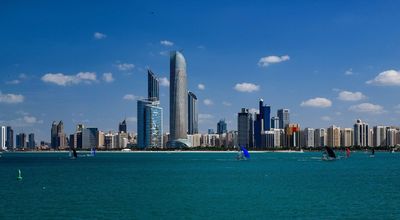 Thủ đô của UAE vẫn bơm mạnh tiền cho du lịch bất chấp cuộc chiến với Iran