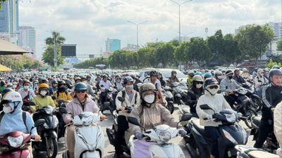 Vòng xoay Điện Biên Phủ - Nguyễn Bỉnh Khiêm ùn ứ ngày đầu tuần