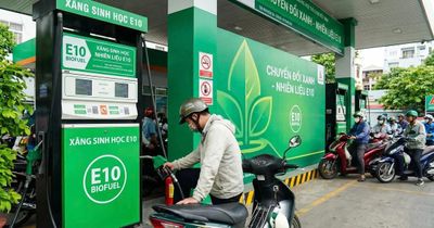[SPOTLIGHT] Lợi dụng tâm lý lo sợ xăng E10, hàng loạt chiêu trò trục lợi