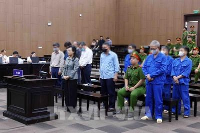 Làm tắt tiếng những luận điệu thù địch: Không 'làm màu' trong chống tham nhũng!